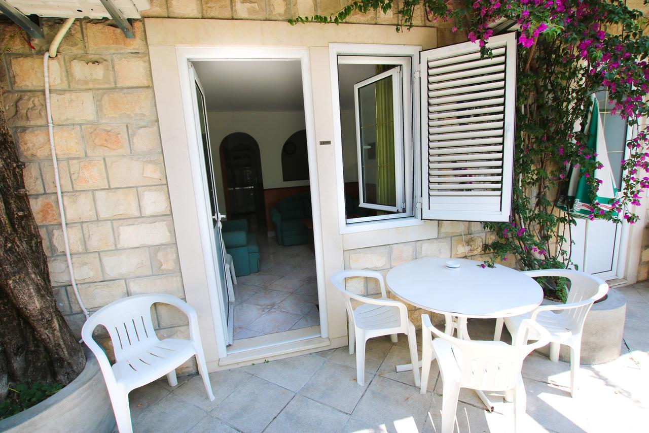 Guest House Saga Herceg Novi Exterior foto