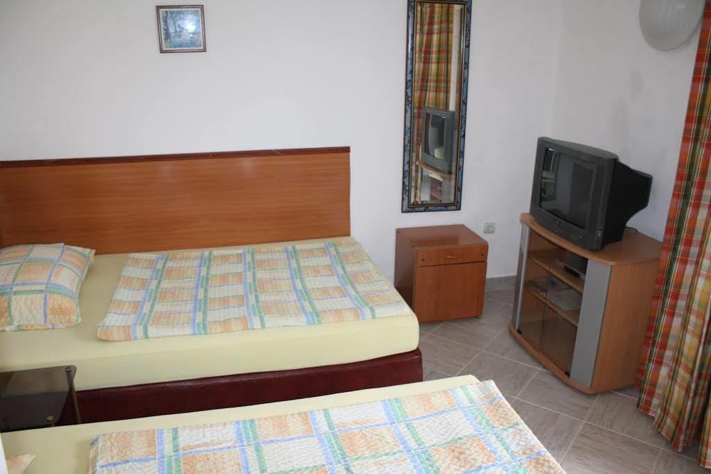 Guest House Saga Herceg Novi Exterior foto